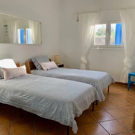 Beach House Can Anni * سون سيرا دي مارينا